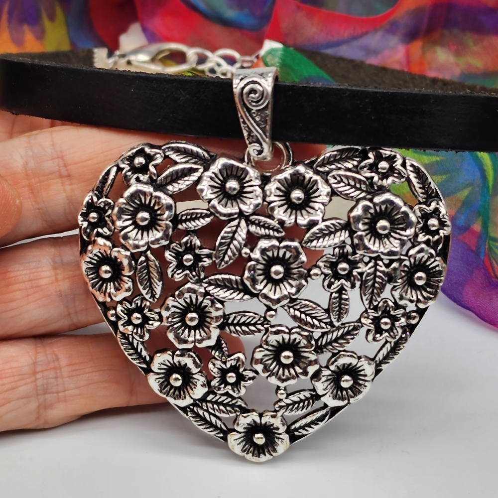 Lrge Silver Heart Pendant Boho Genuine Black Leather Floral Filigree - Picture 9 of 12